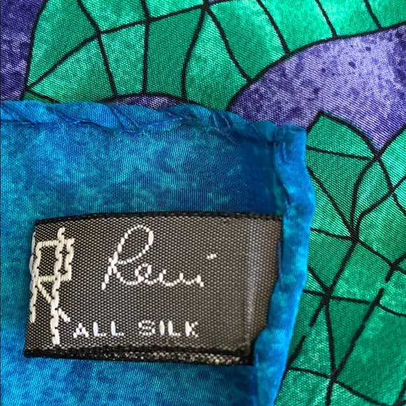 Signed silk Italian SCARF - Picture 4 of 14